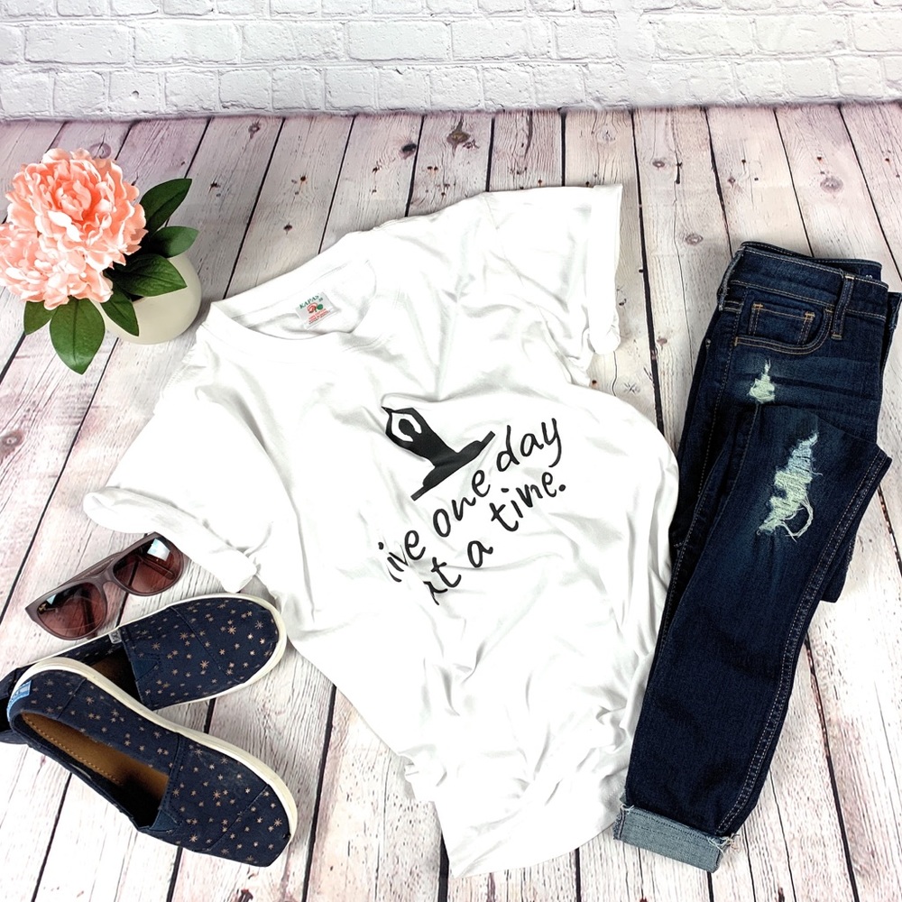 Basic Tees White - Picture 3 of 6